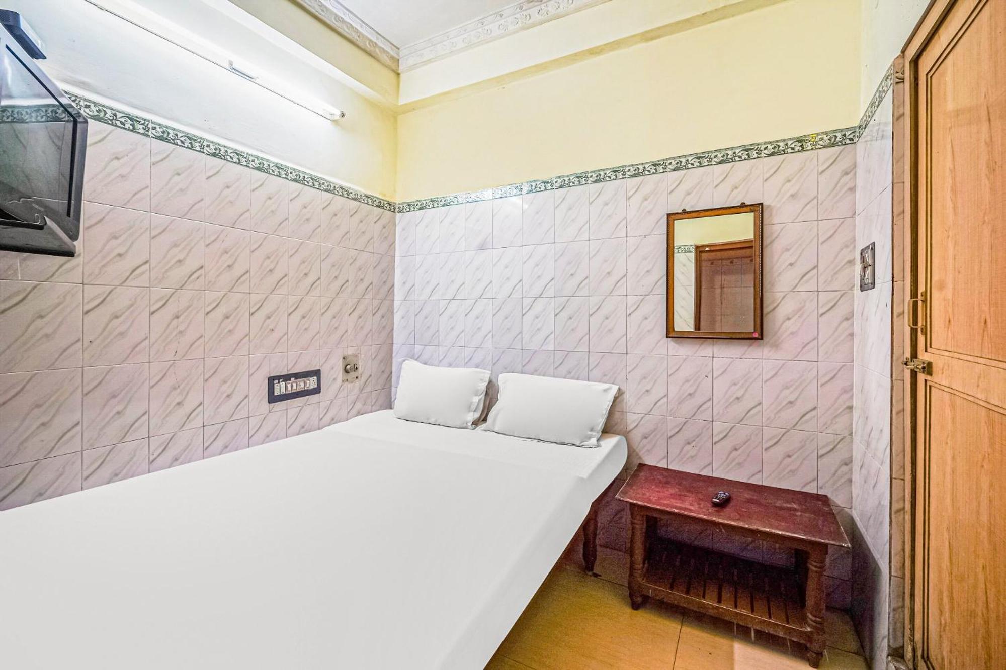 Hotel Spot On Venkata Sai Residency à Tirupati Extérieur photo